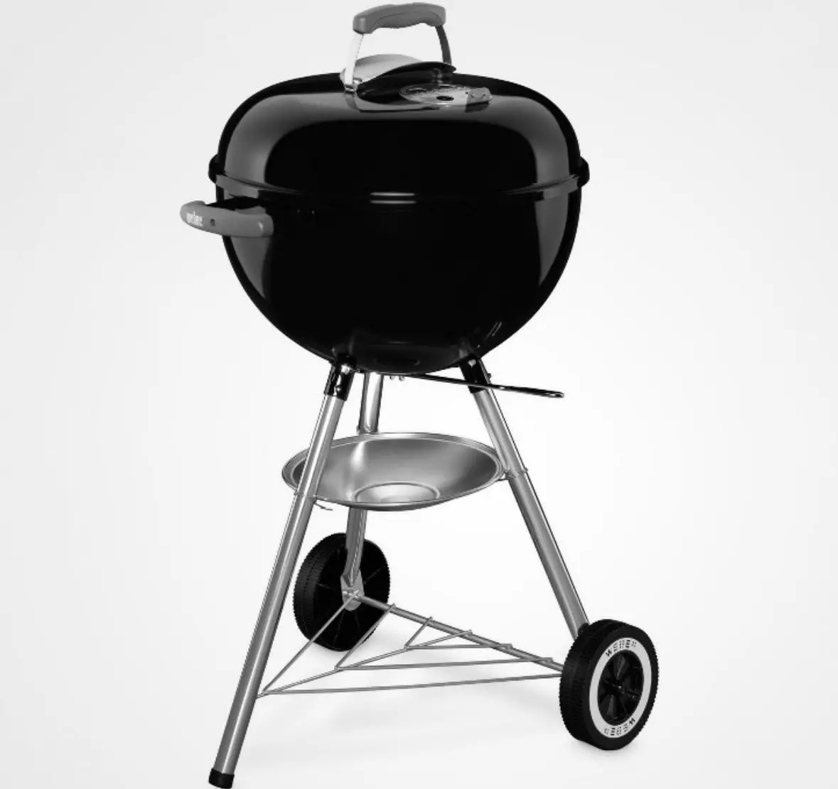 Weber 18" Original Kettle Charcoal Grill
441001 Black 1