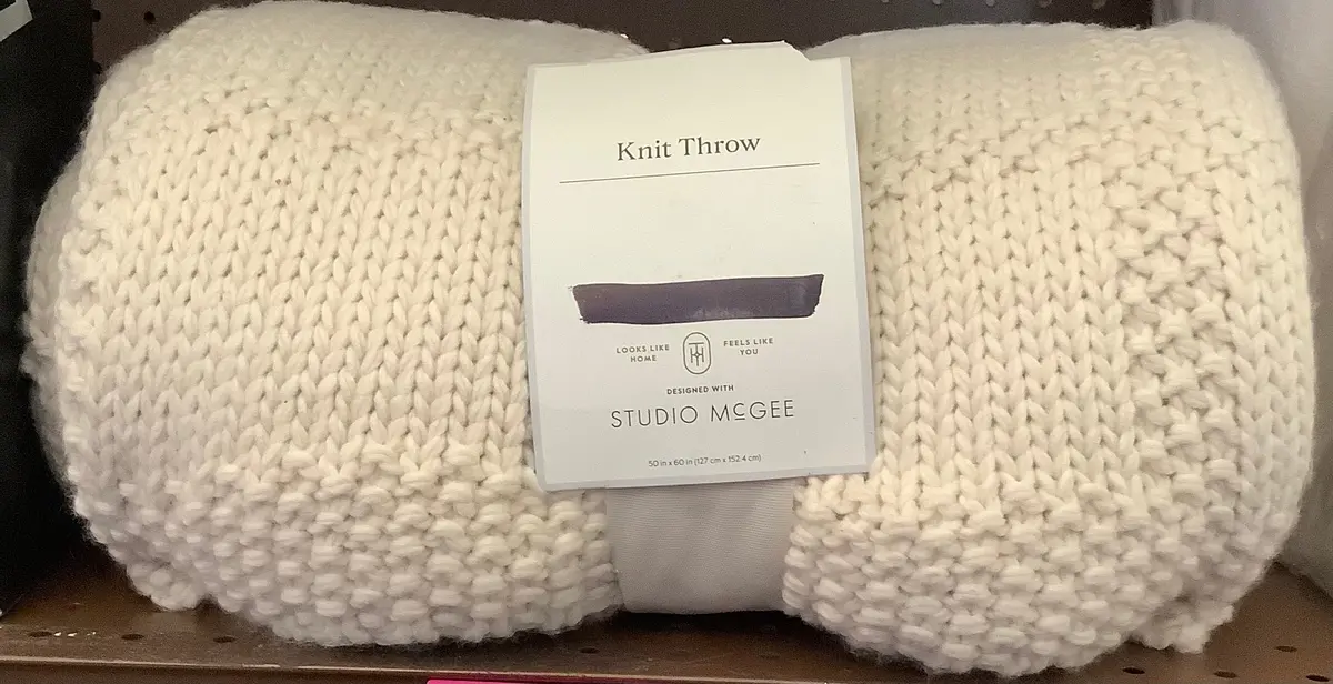 50In X 60In Knit Throw Blanket - Cream 1