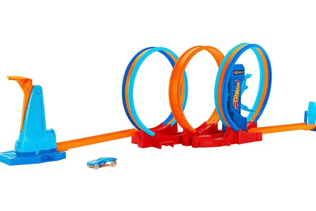 Hot Wheels Ultra Hots Loop Madness Track Set 1