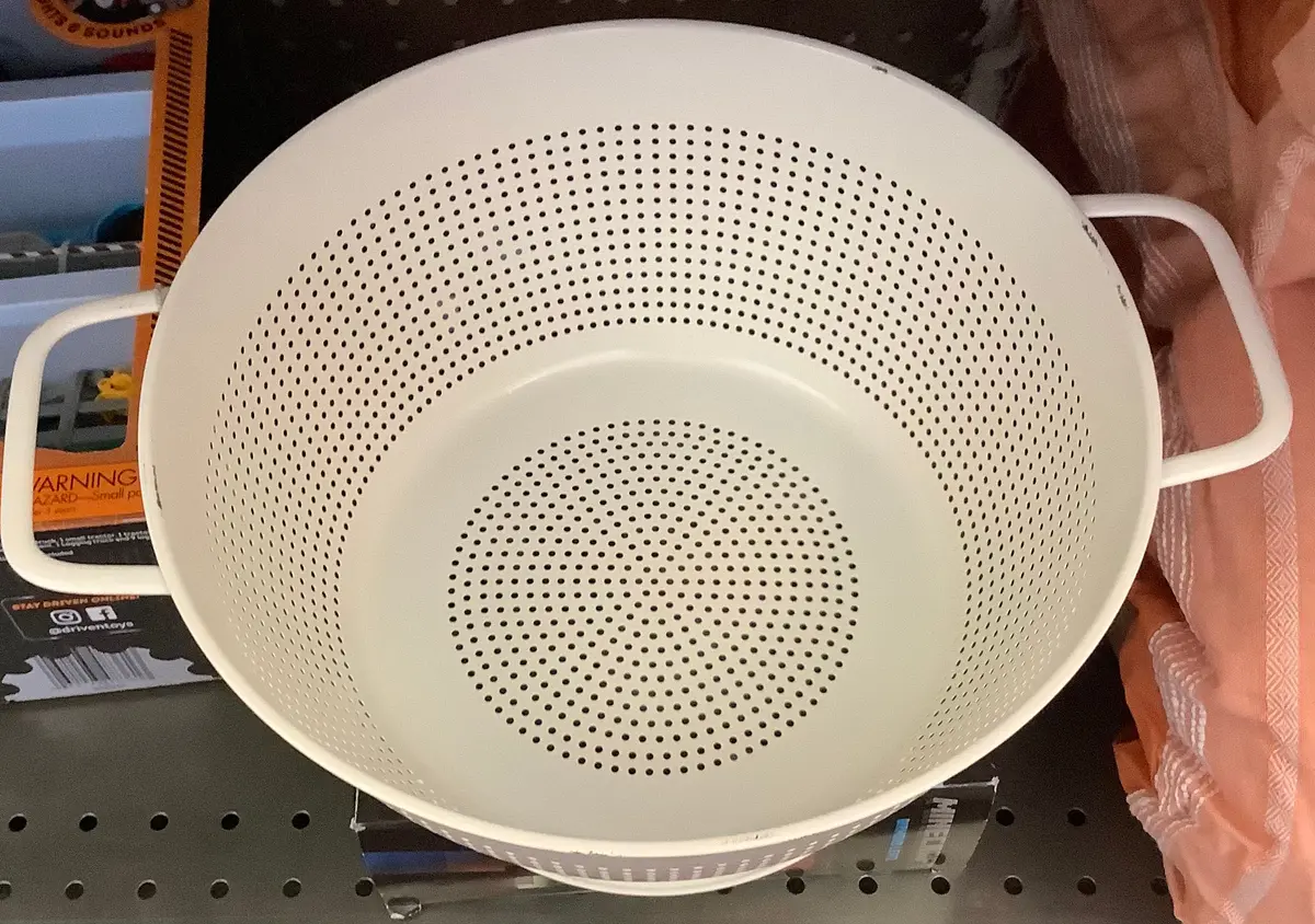 5Qt Stainless Steel Colander Cream 1