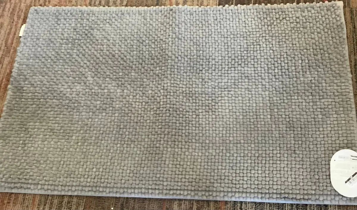 20"X34" Low Chenille Memory Foam Bath Rug 1
