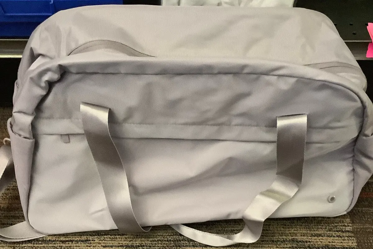20" Duffel Bag Lillac 1