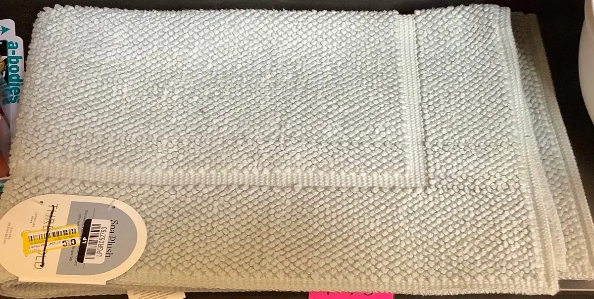 21"X34" Spa Plush Bath Rug Light Mint 1