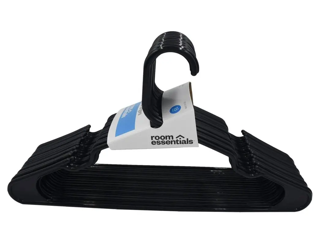 18Pk Plastic Hangers 1