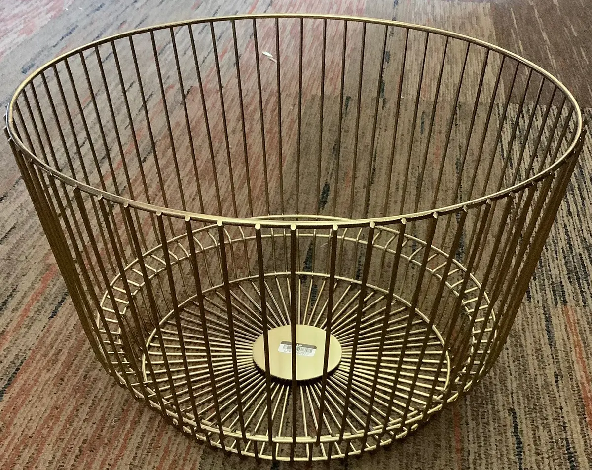"18"" X 11"" Metal Wire Basket With Gold Finish 1
