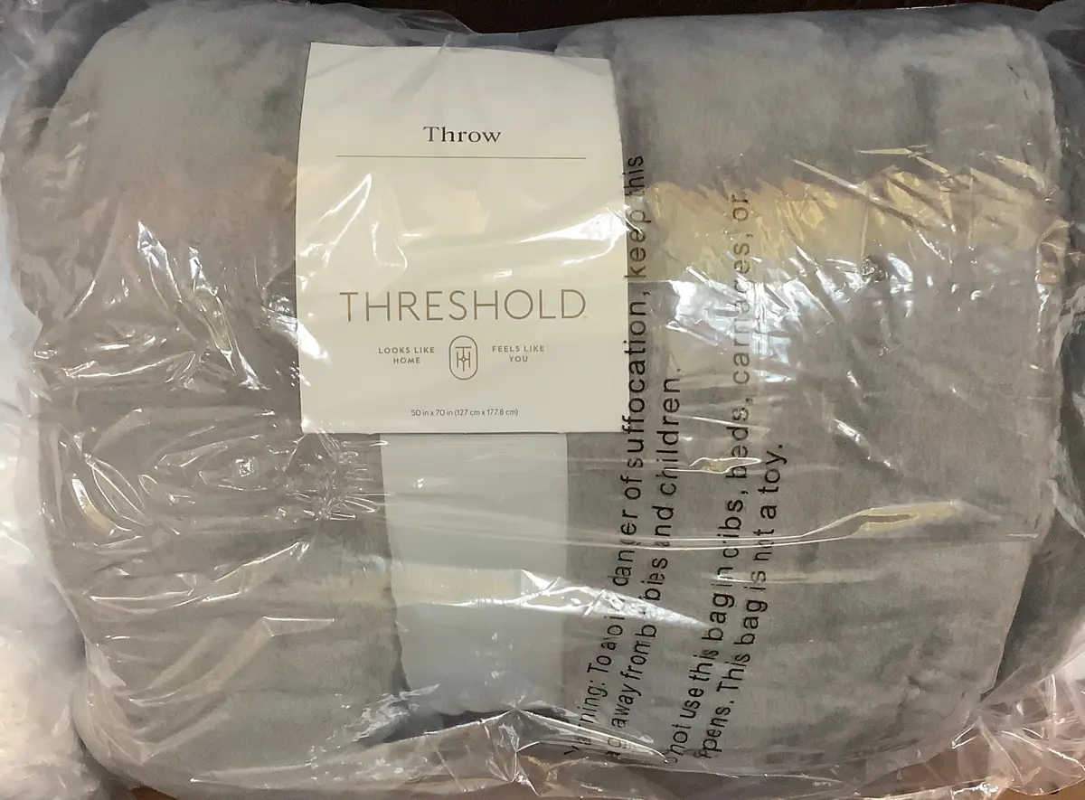 Oversized Primalush Throw Blanket Gray 1