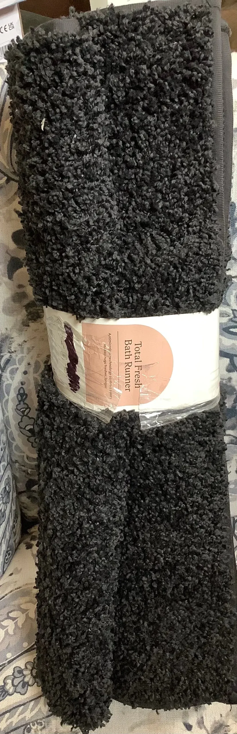 22"X60" Antimicrobial Bath Runner Washed Black 1