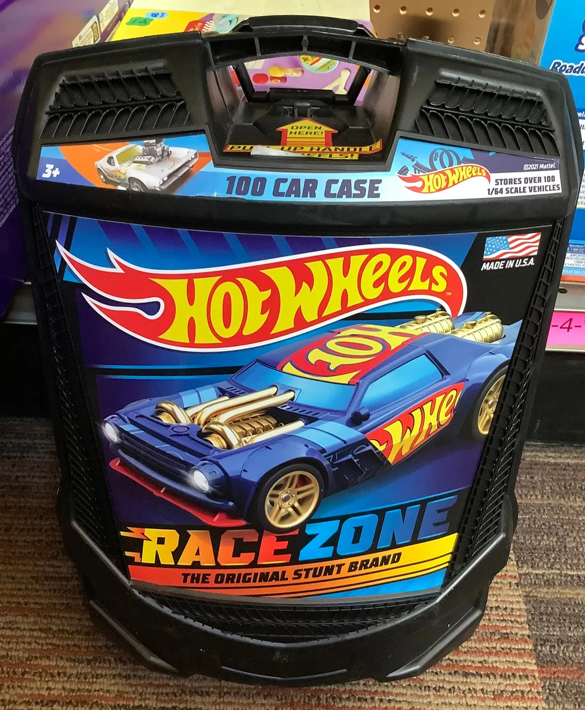 Hot Wheels 100 Car Case 1