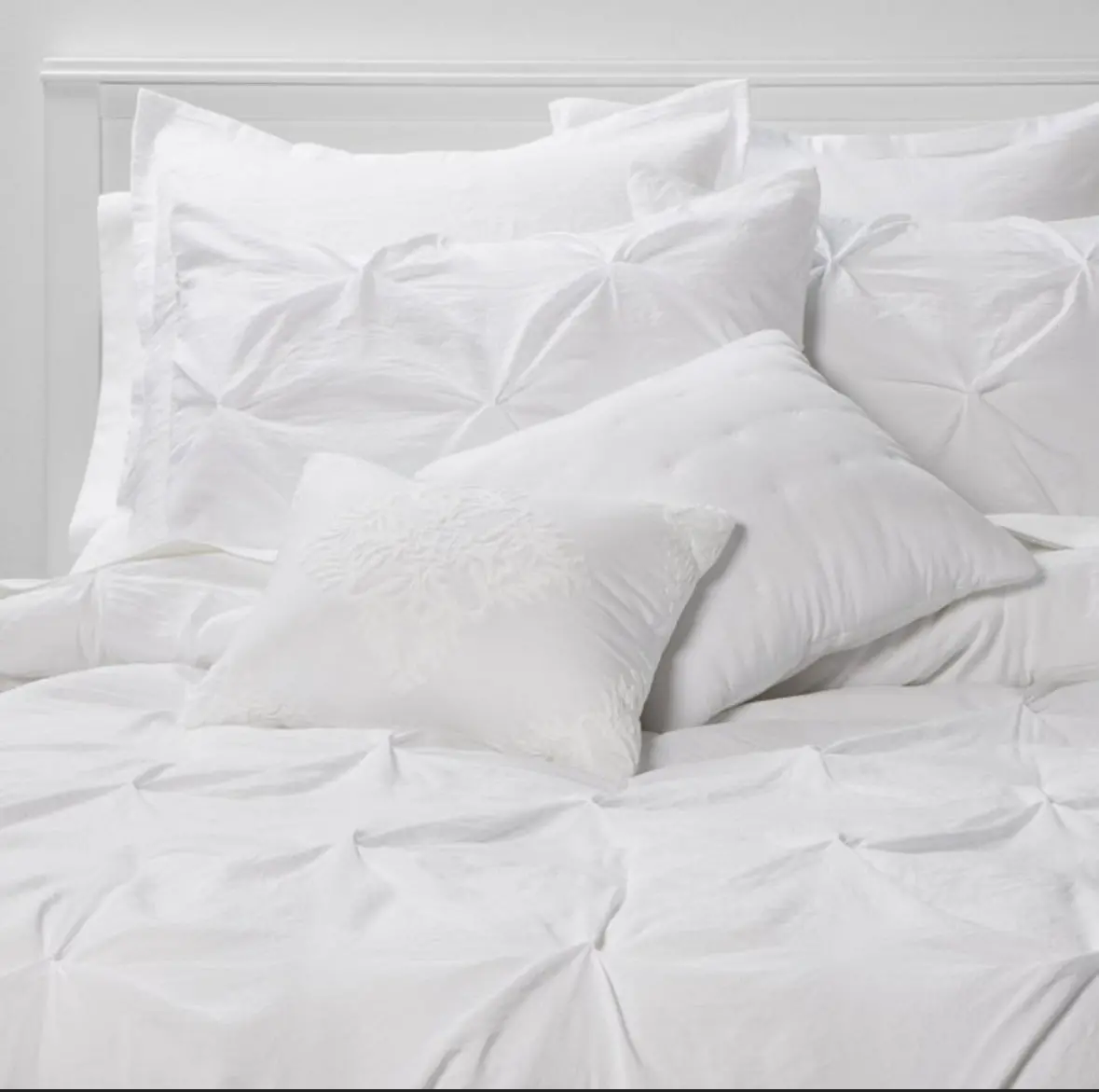 8Pc King Pinch Pleat Comforter Set White 1