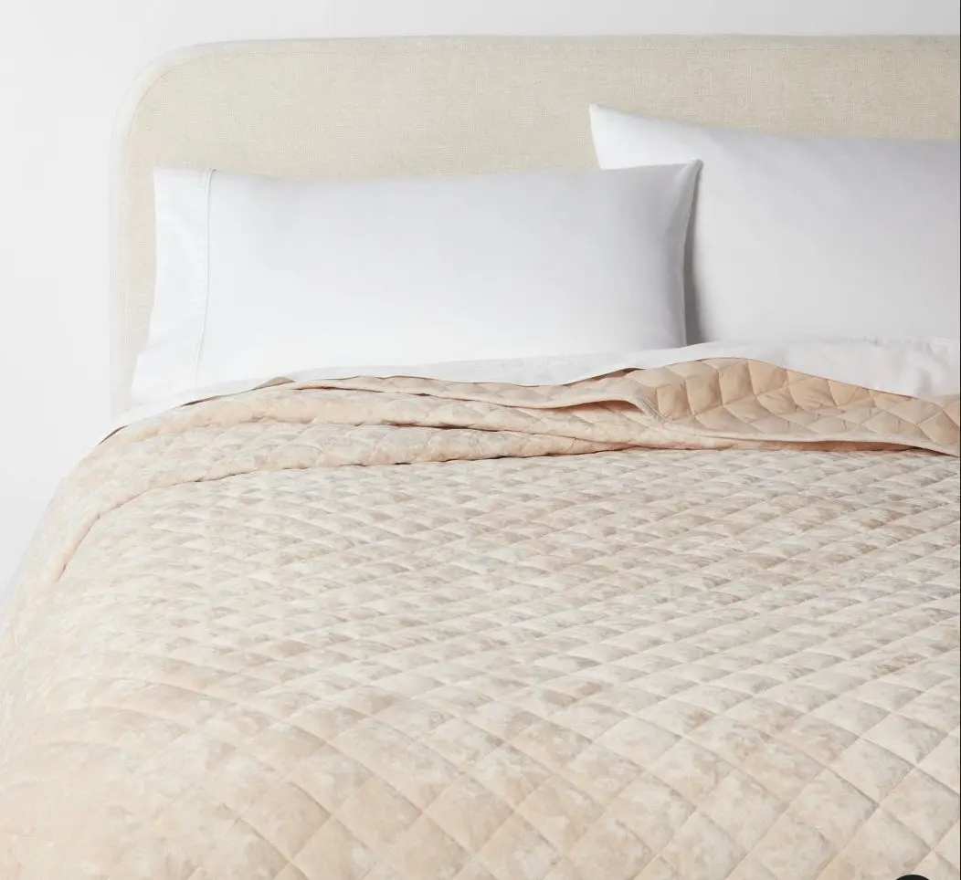 Full/Queen Luxe Diamond Stitch Velvet Quilt Khaki 1
