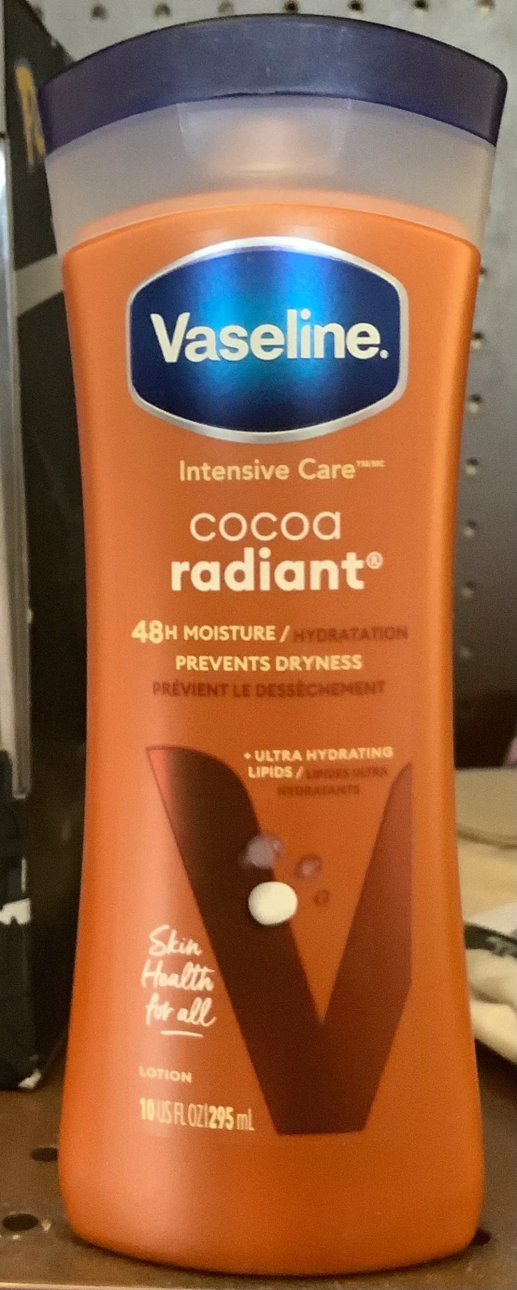 Vaseline Intensive Care Cocoa Radiant Moisture Body Lotion
Cocoa & Shea - 10 Fl Oz 1