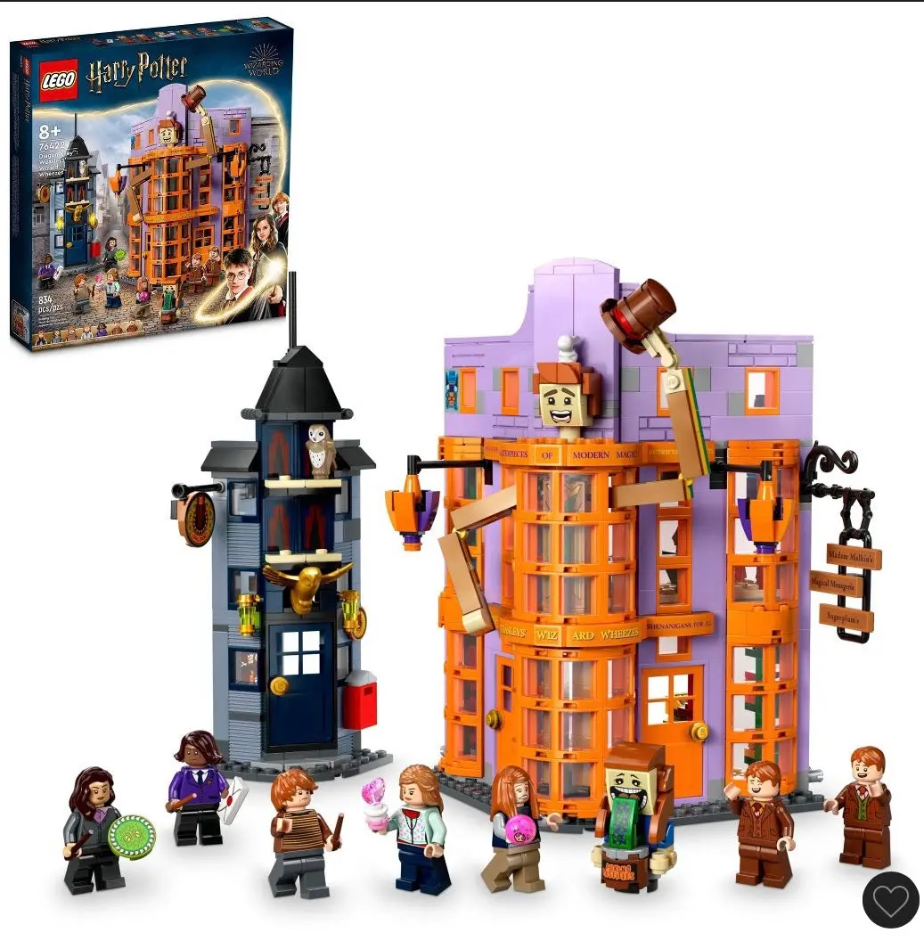 Lego Harry Potter Diagon Alley: Weasleys' Wizard
Wheezes 76422 1