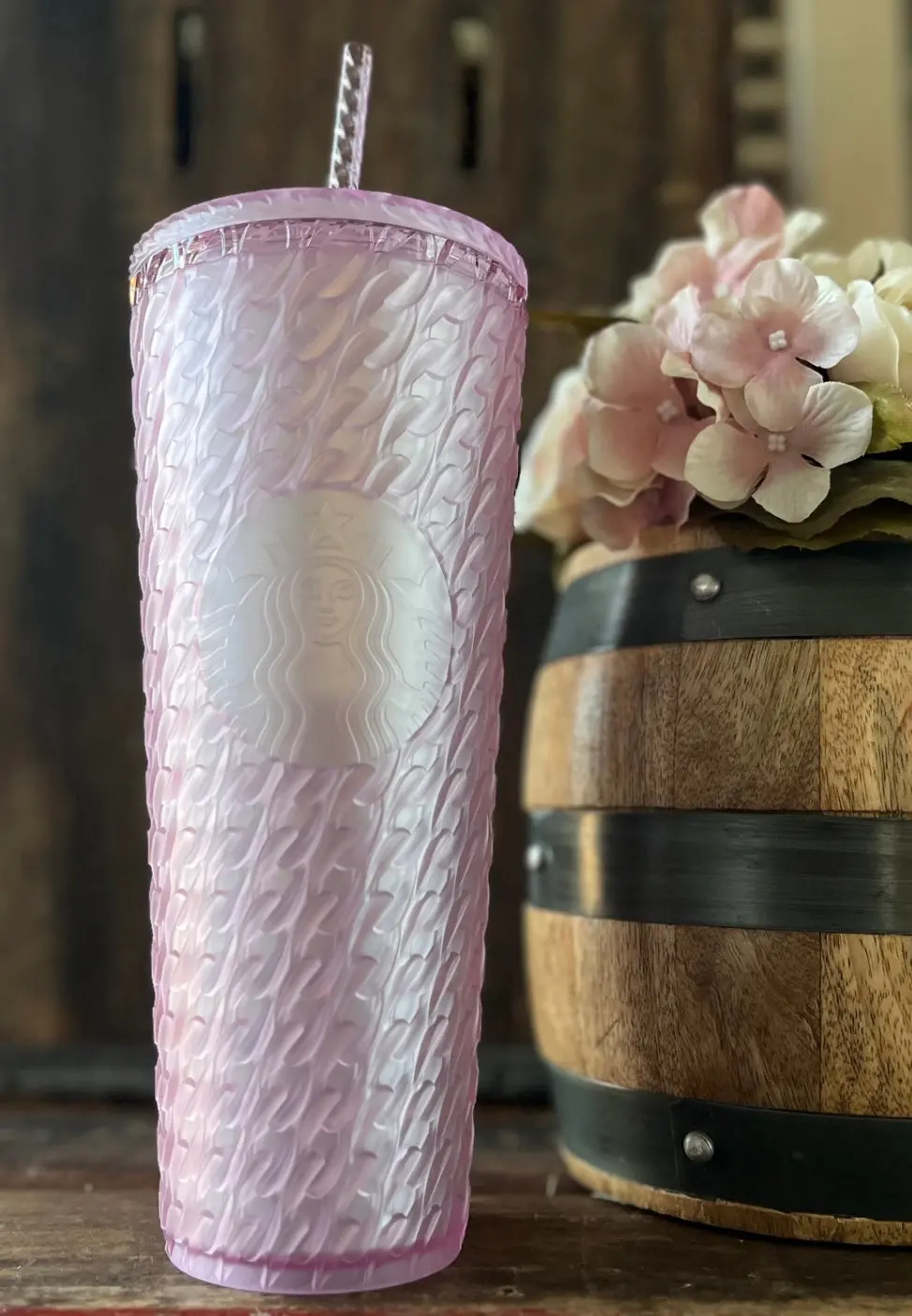 New Starbucks Limited Winter Edition 2024" Matte Light Pink Chain Link Soft 1