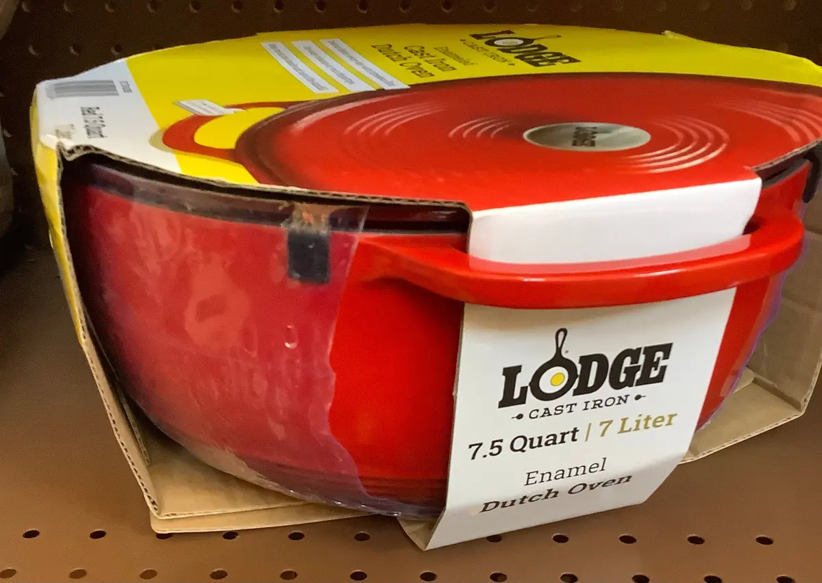 Lodge 7.5Qt Cast Iron Enamel Dutch Oven Red 1