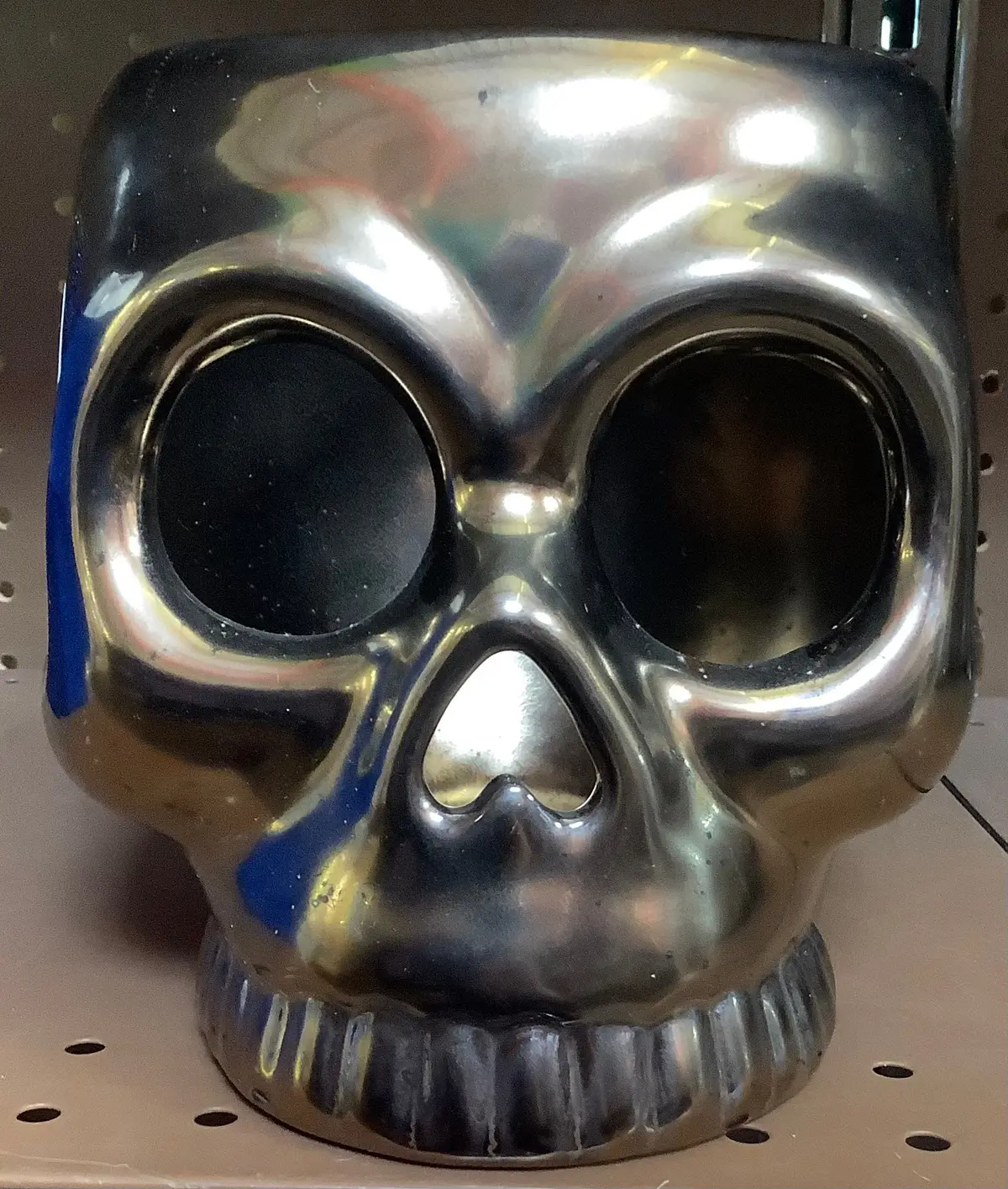 Large Skull Halloween Candle Holder Gold 1