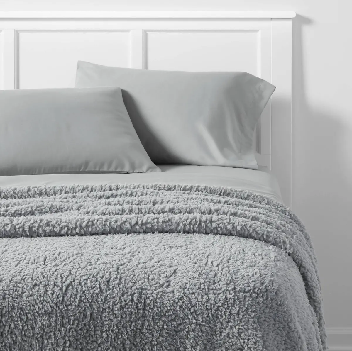 Full/Queen Faux Shearling Bed Blanket Gray 1