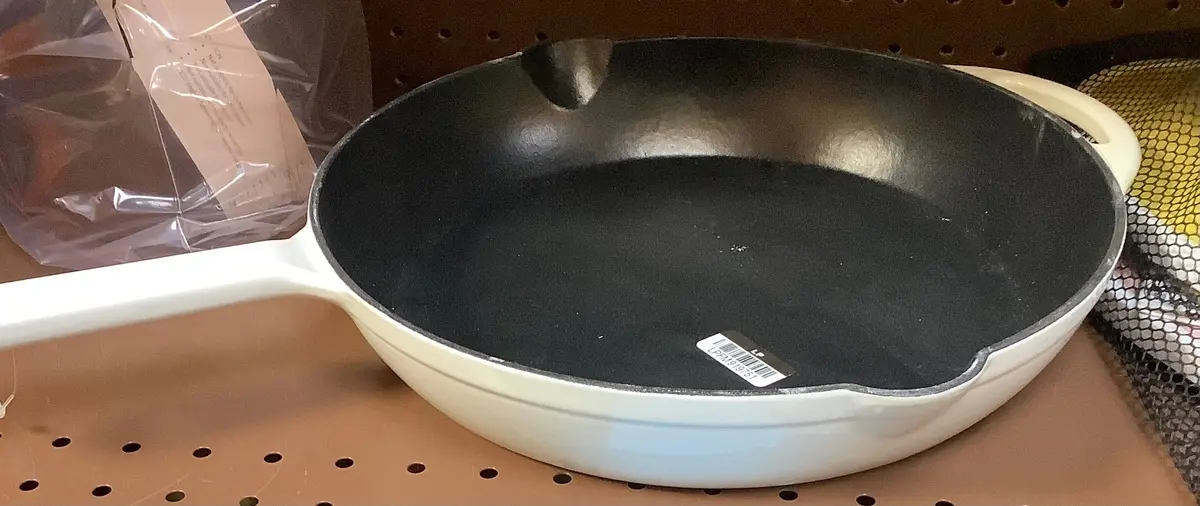 12" Enameled Cast Iron Skillet Sour Cream 1