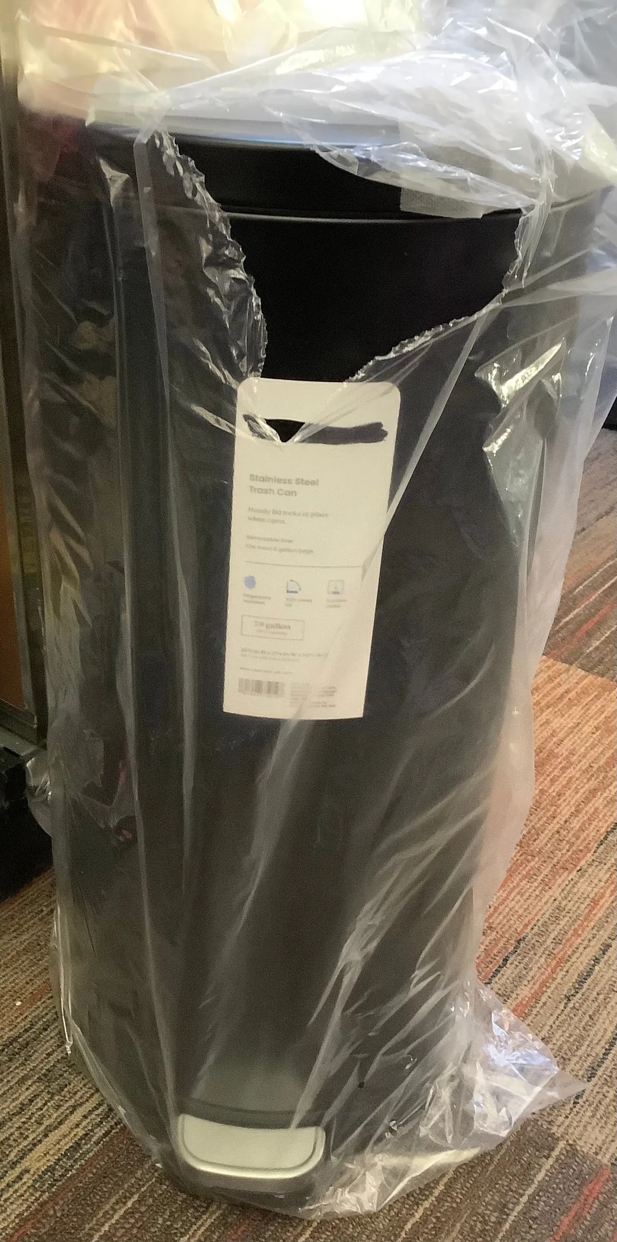 New!! 30L Round Step Trash Can Black 1