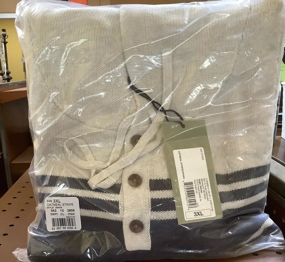 Men’S 3Xl Blue Striped Cream Sweater 1