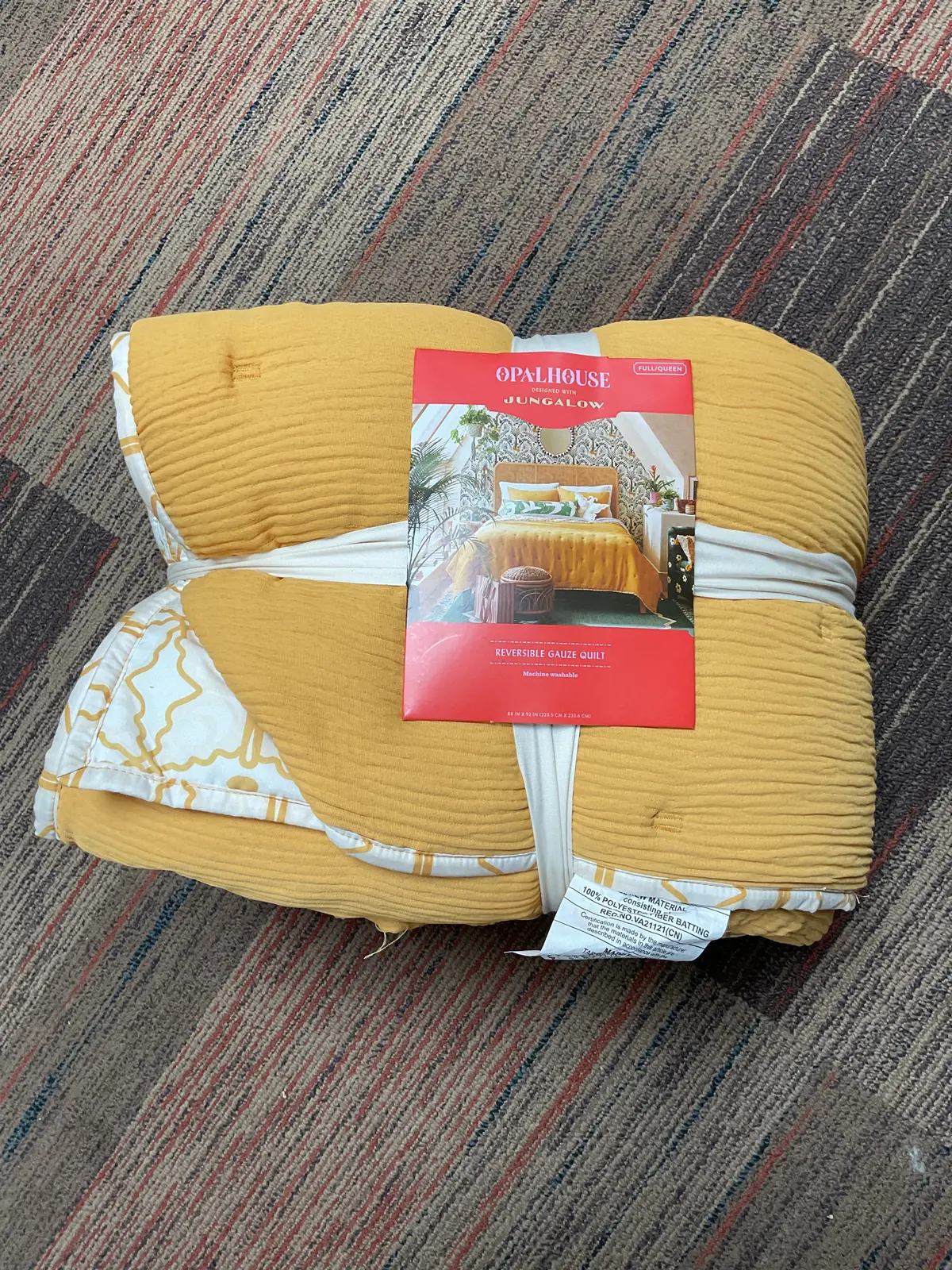 Full/Queen Reversible Gauze Quilt Gold 1