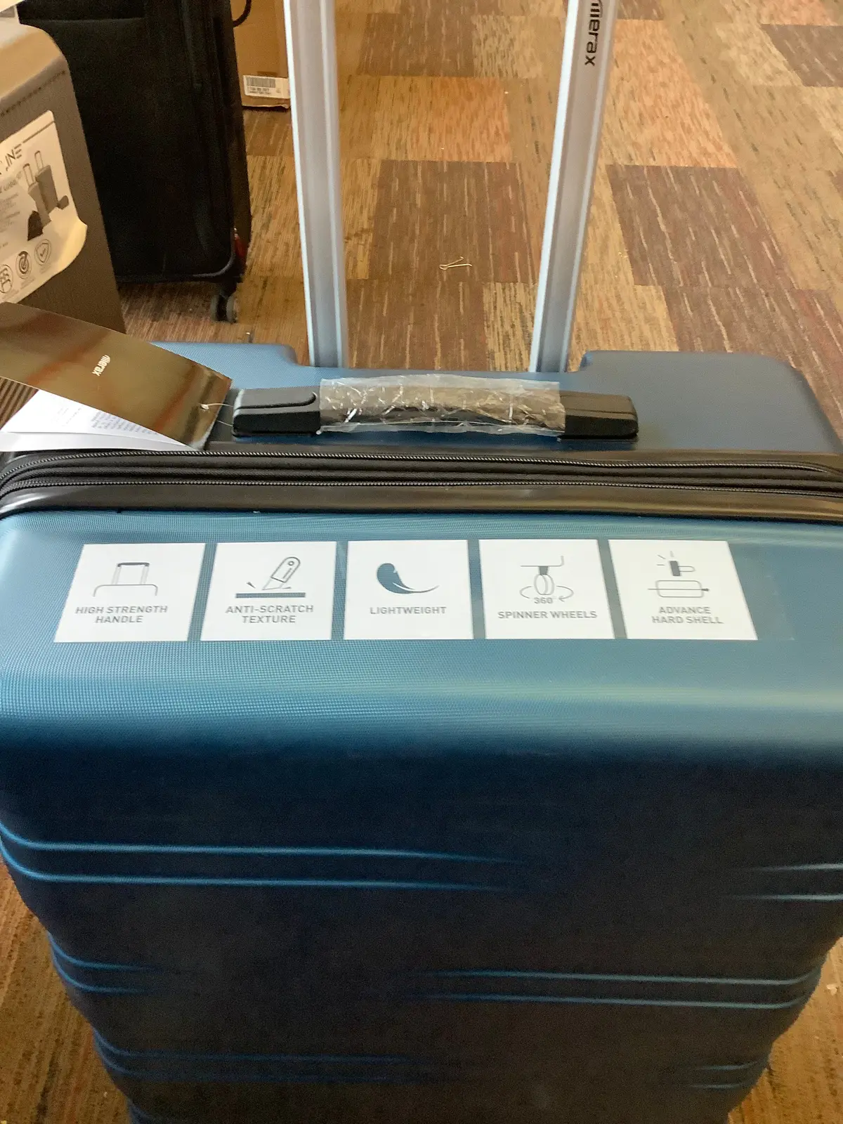 Teal Spinner Wheels, Rolling And Lockable Handle Suitcase 1