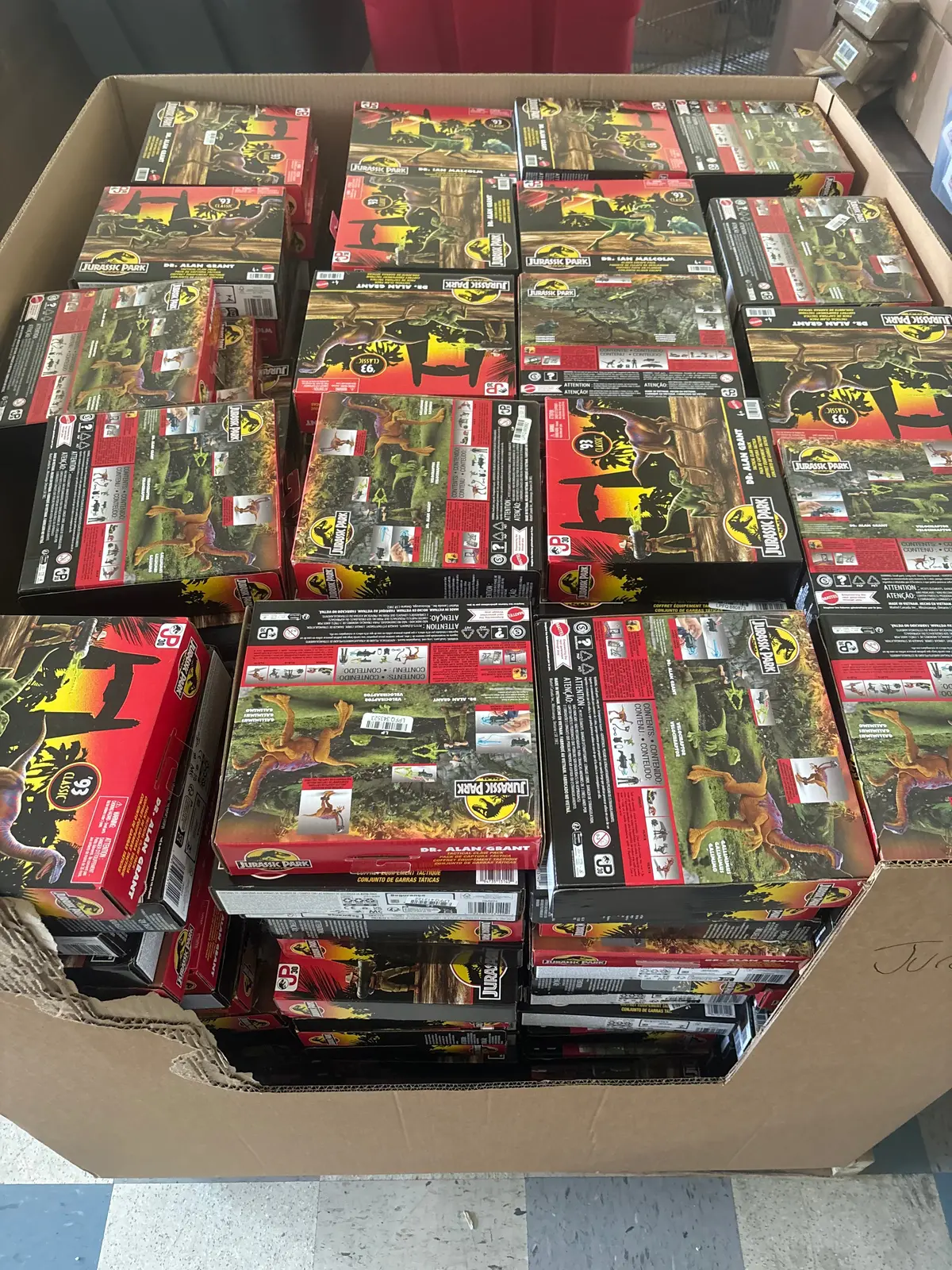 Jurassic Park Bulk Pallet- 360 Retail Units 1